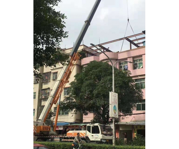 钢结构雨棚